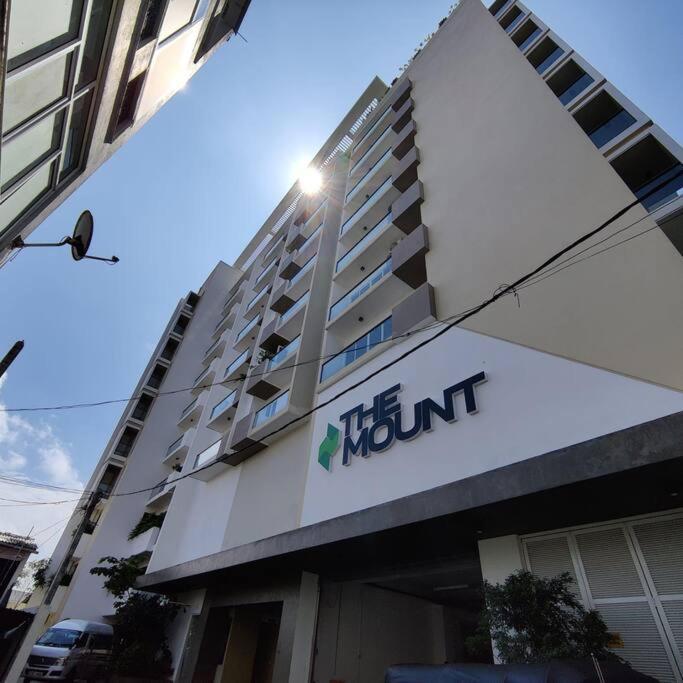 Modern Apartment In Close Proximity To The Beach Colombo Exterior foto